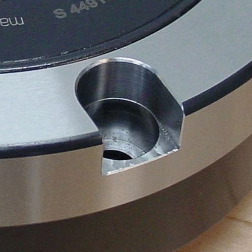 Round Chuck EFM 138A with notch.